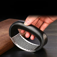 Stainless Steel Manual Garlic Mincer Gadget