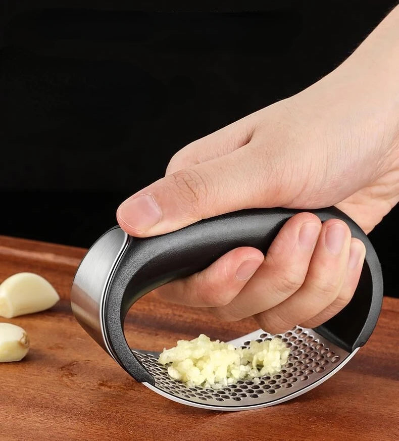 Stainless Steel Manual Garlic Mincer Gadget