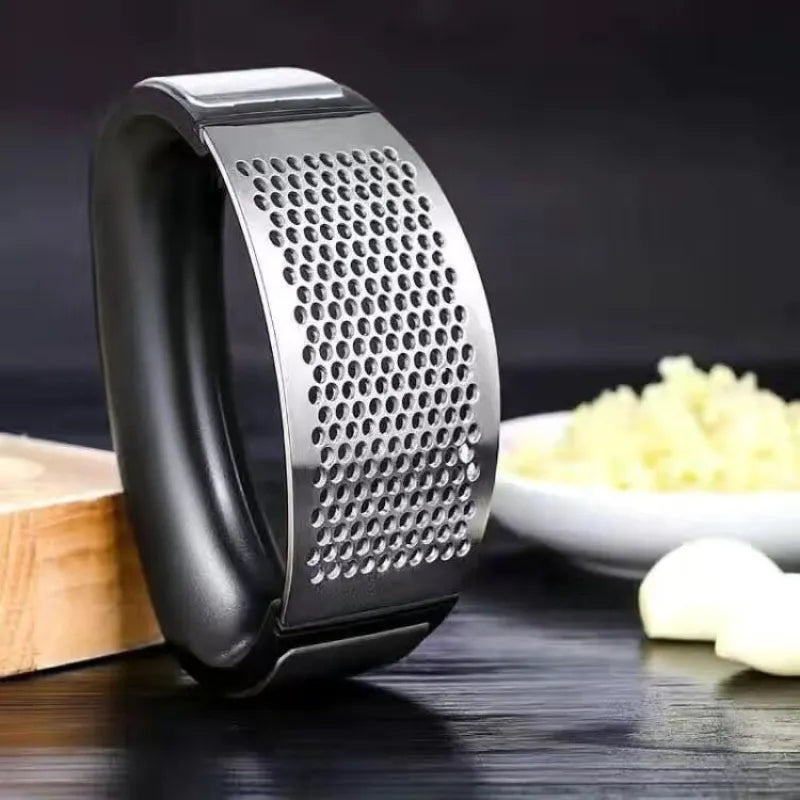 Stainless Steel Manual Garlic Mincer Gadget